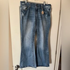 Maurice’s Vintage Medium Wash Blue Denim Jeans Flare Size Women’s 7/8